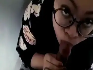 Bokep Jilbab Nyepong Di Toilet Mall Viral 2026